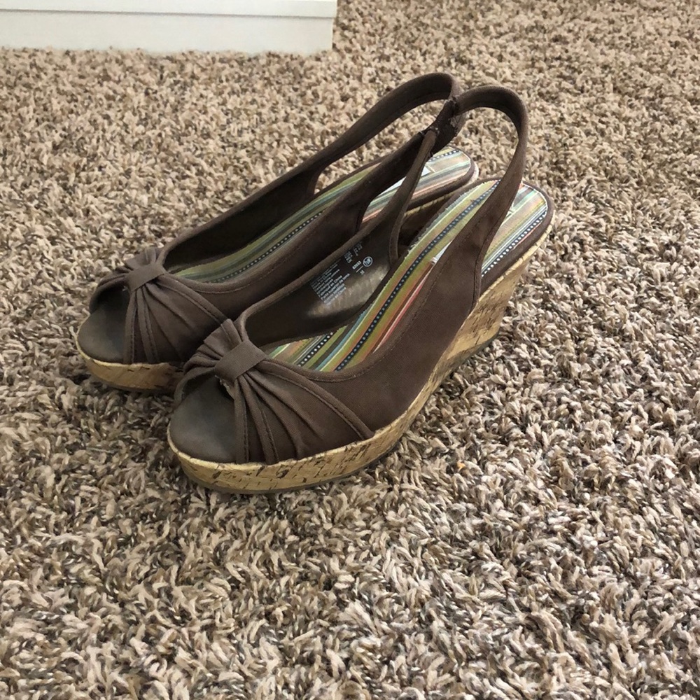 American Eagle Wedge